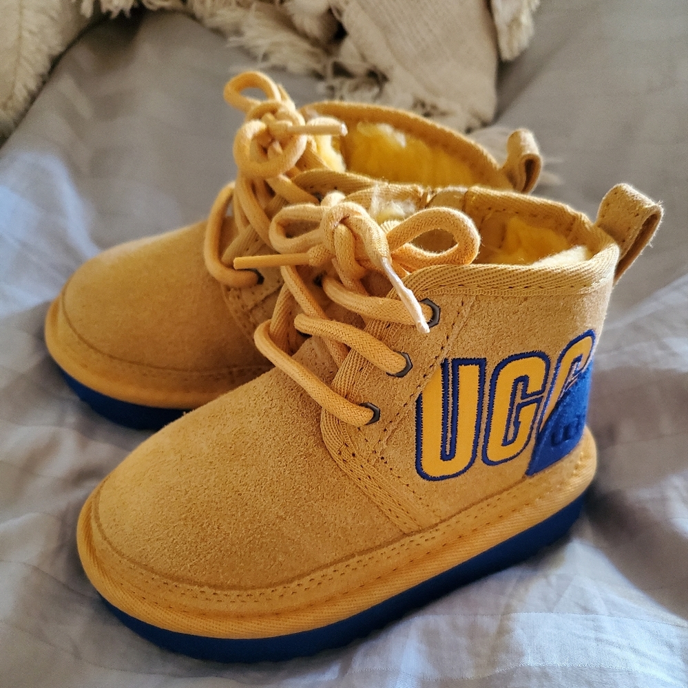 UGG boots (toddler)